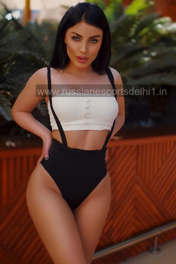 Frina Delhi Russian Model escorts in Delhi (2)